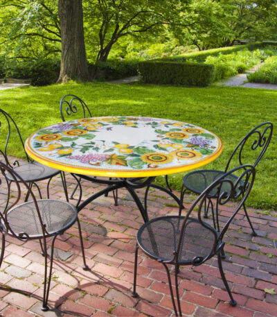 Tavolo in pietra lavica Ø120 cm Uva, Limoni e Girasoli