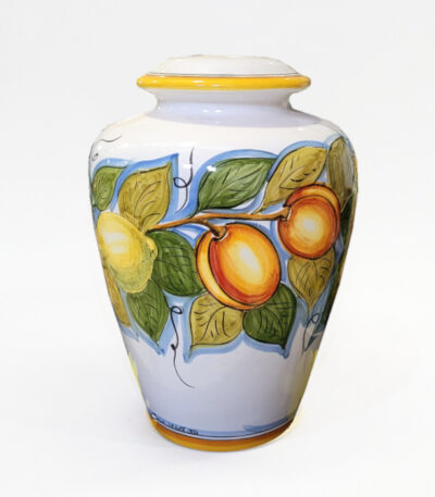 lampada in ceramica con frutta dipinta Ficola Deruta 1