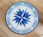 tavolo rosa dei venti blu 2 Ficola Deruta