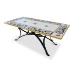 tavolo in pietra lavica ricco Deruta base Sirio